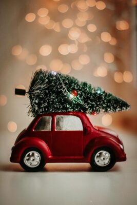 Christmas Countdown How Many Sleeps Unitl Christmas Car with Christmas tree on top